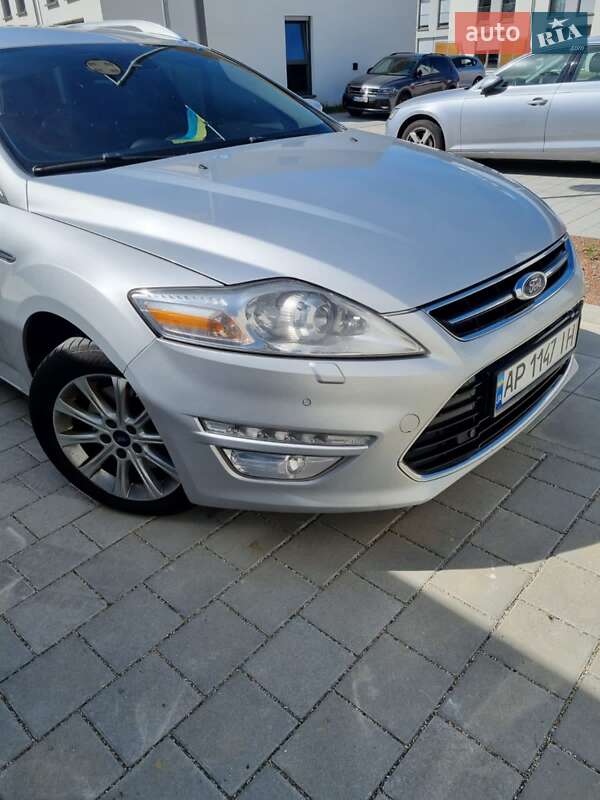 2011 ford mondeo