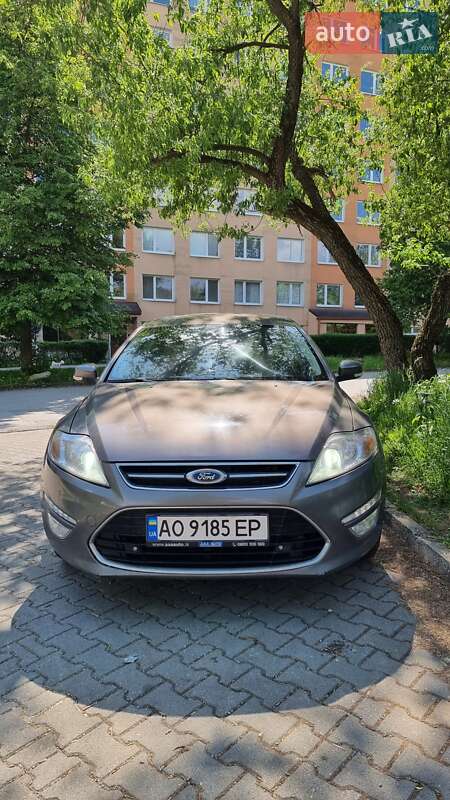 2011 ford mondeo