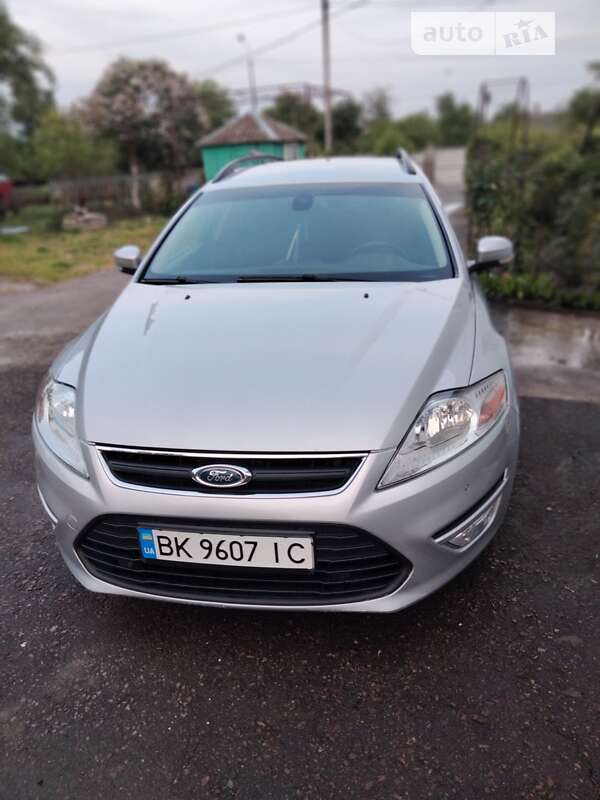2011 ford mondeo