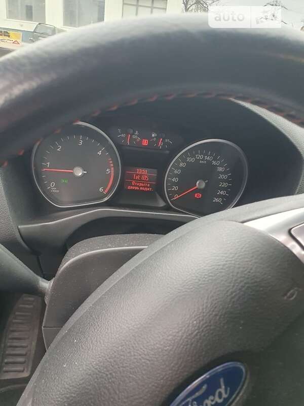 2011 ford mondeo