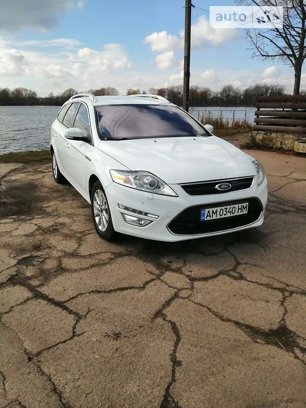 2012 ford mondeo