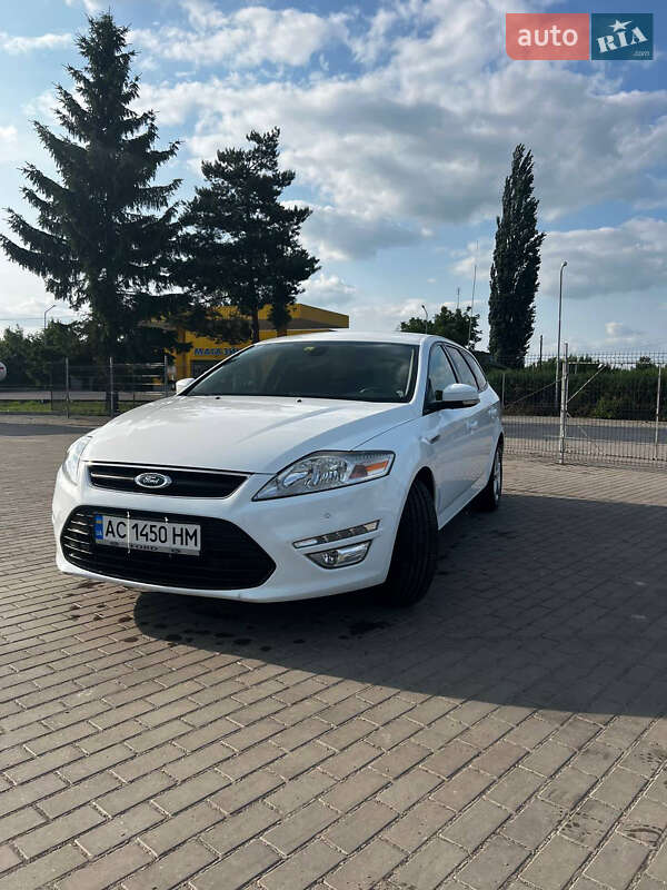 2012 ford mondeo