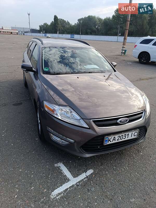 2013 ford mondeo