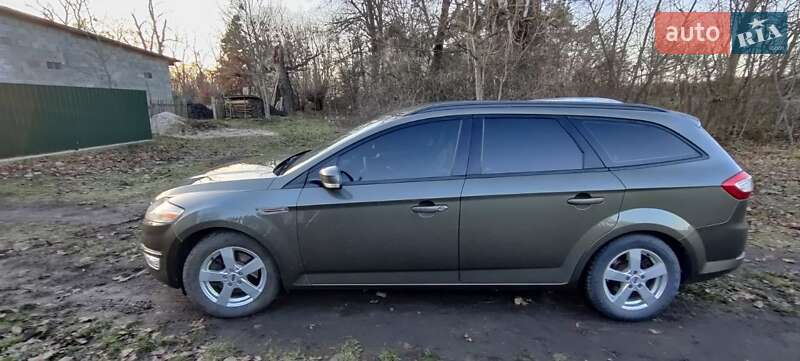 2013 ford mondeo