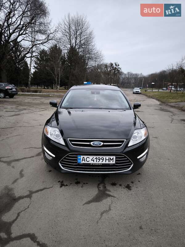 2014 ford mondeo