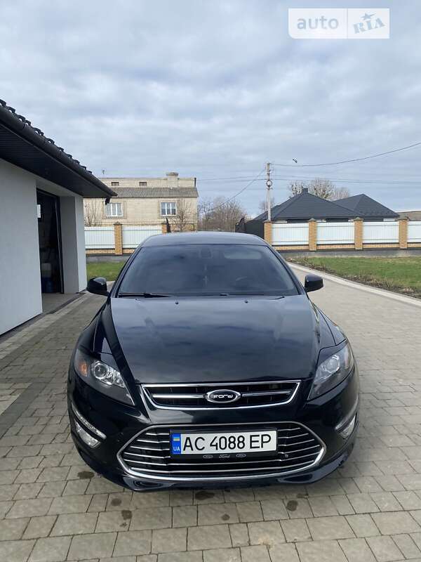 2014 ford mondeo