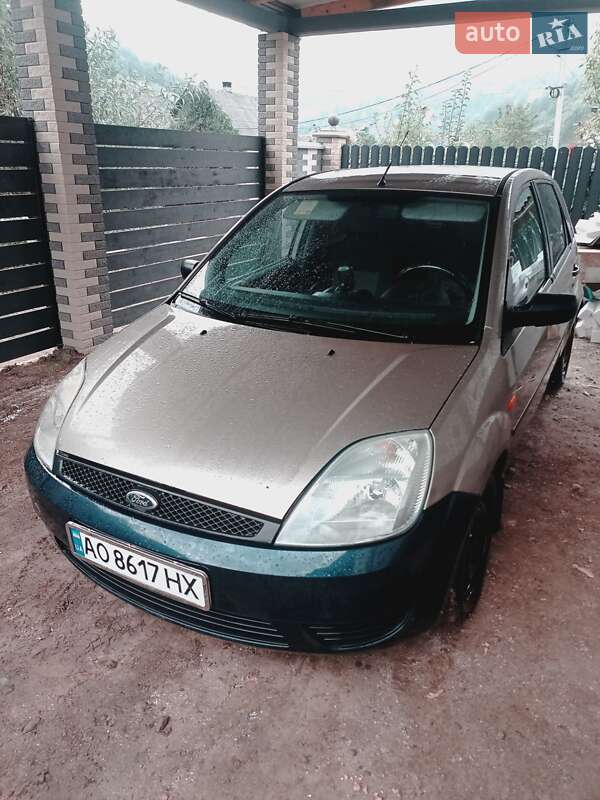 2002 ford fiesta