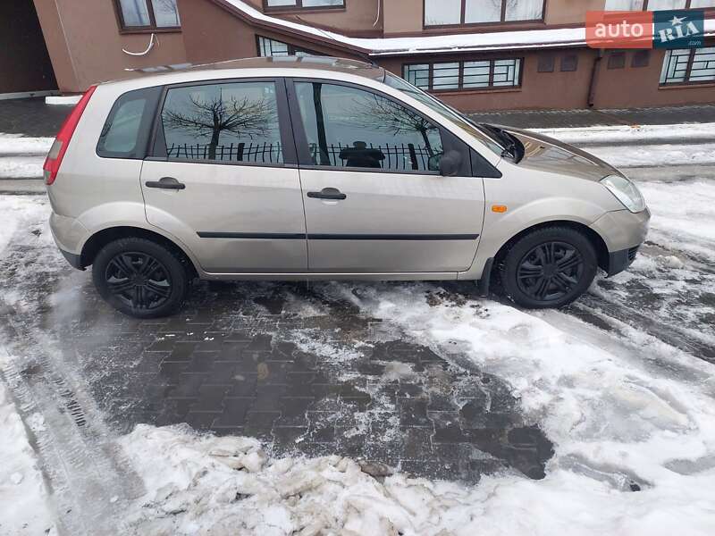 2003 ford fiesta