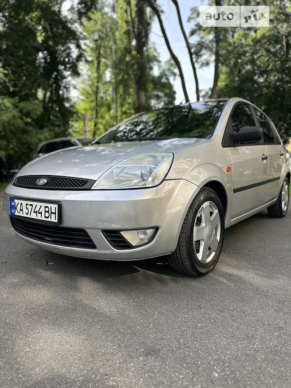2003 ford fiesta