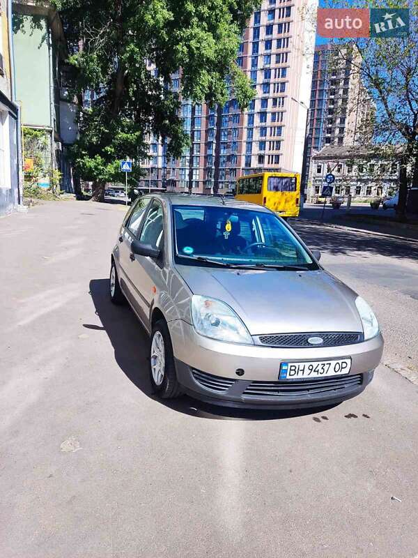 2004 ford fiesta