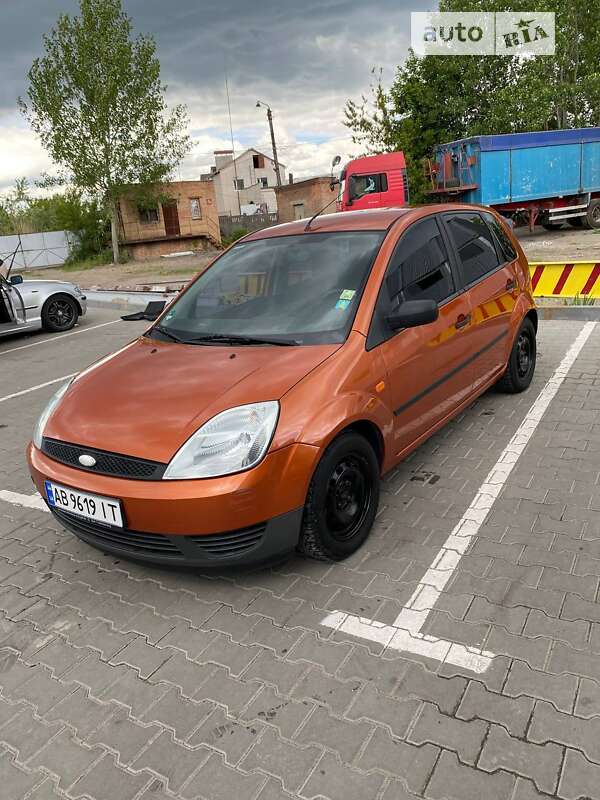 2004 ford fiesta