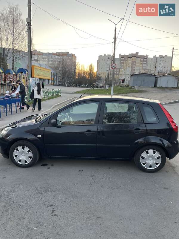 2004 ford fiesta