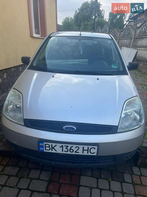 2005 ford fiesta