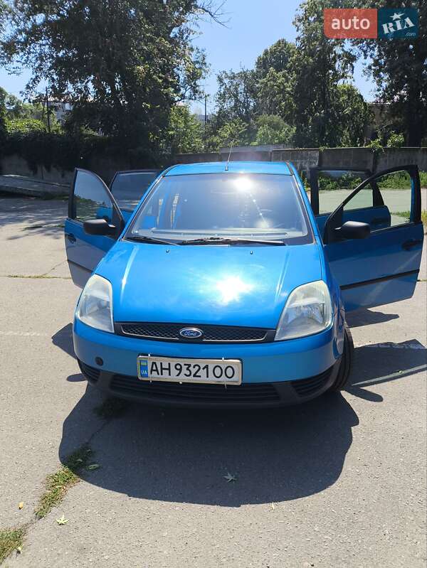2005 ford fiesta