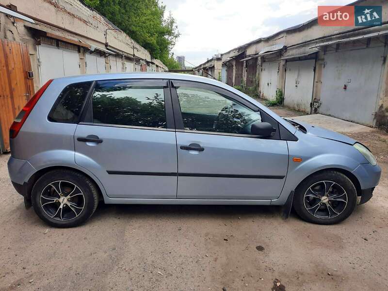 2005 ford fiesta