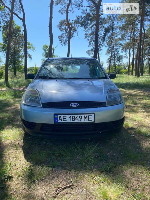 2005 ford fiesta