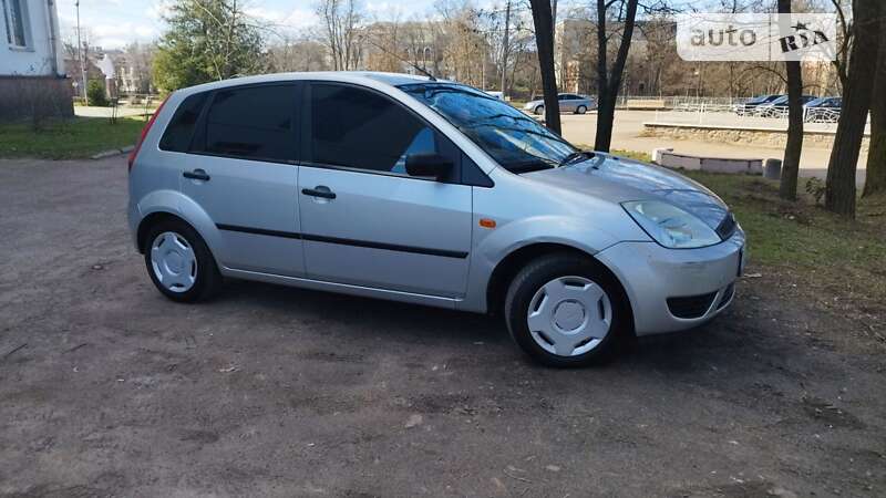 2005 ford fiesta