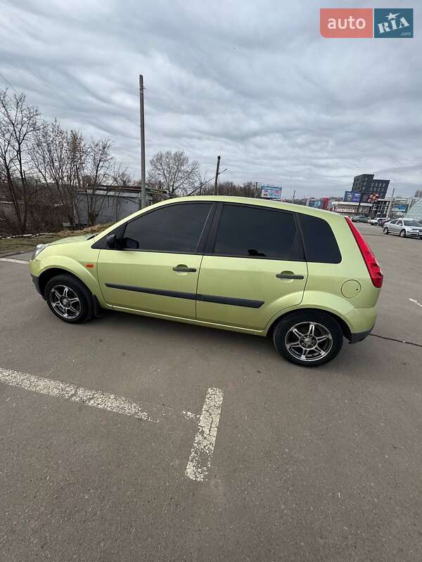 2005 ford fiesta