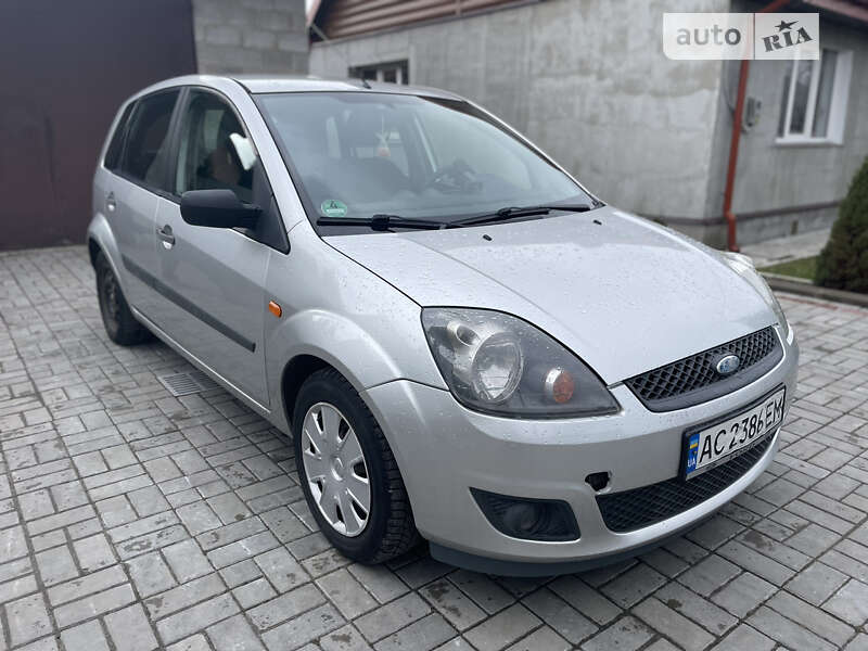 2005 ford fiesta