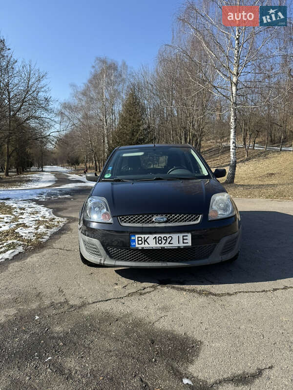 2005 ford fiesta