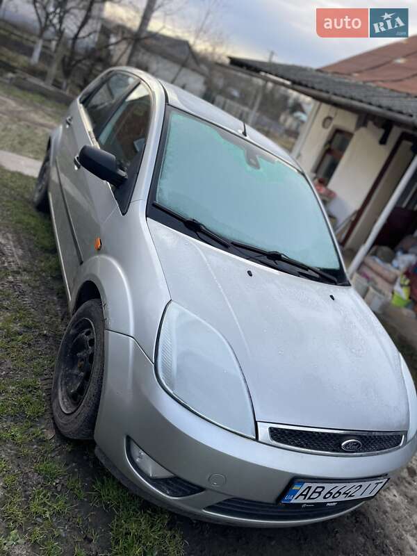 2005 ford fiesta