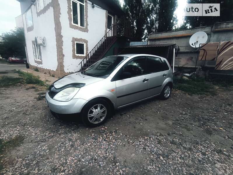 2005 ford fiesta