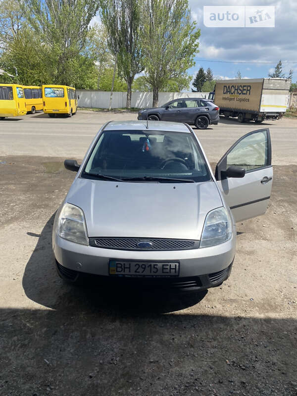 2005 ford fiesta