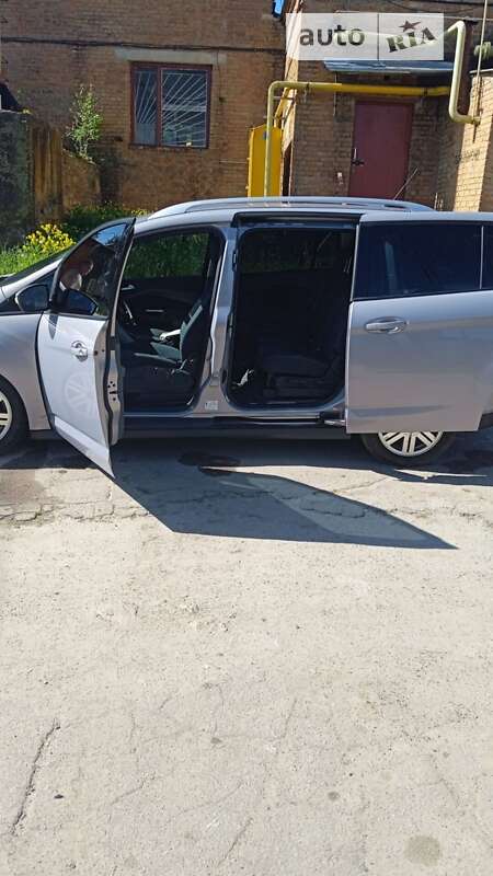 2010 ford grand c-max