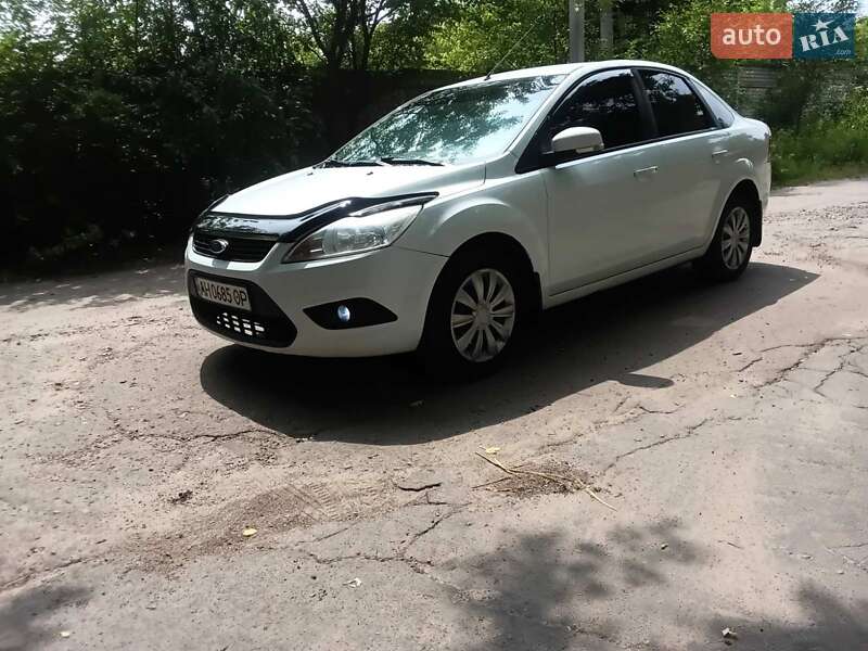 2010 ford focus