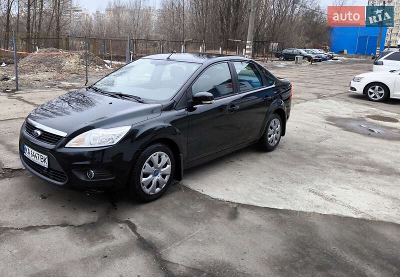 2010 ford focus