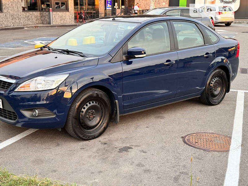 2010 ford focus