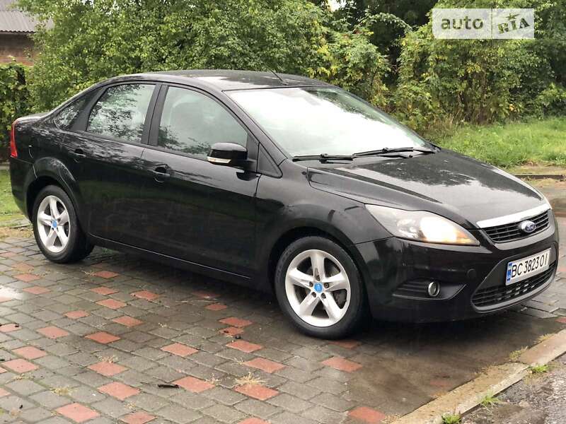 2010 ford focus