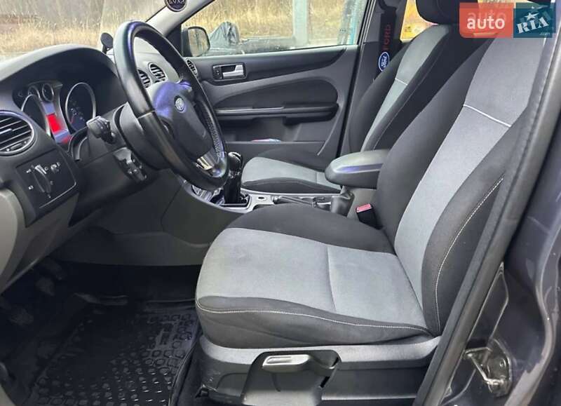 2010 ford focus
