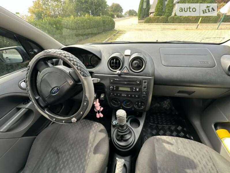 2003 ford fiesta