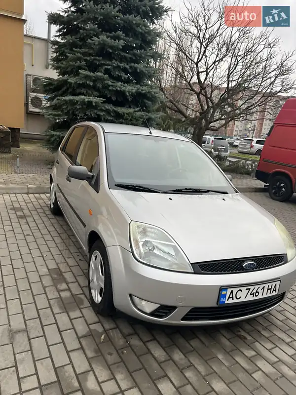 2004 ford fiesta