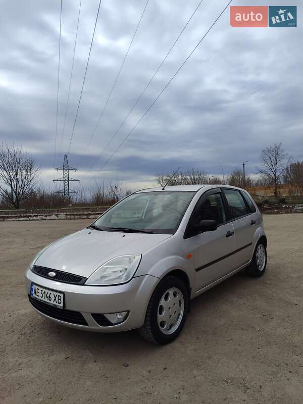 2004 ford fiesta