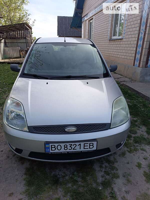 2004 ford fiesta