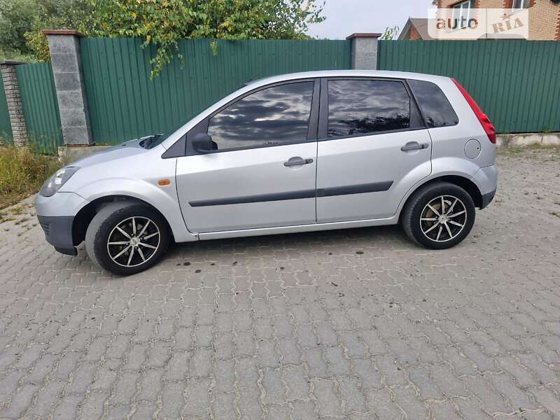 2008 ford fiesta
