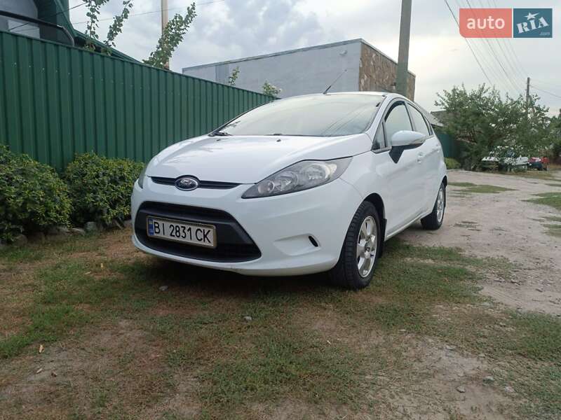 2010 ford fiesta