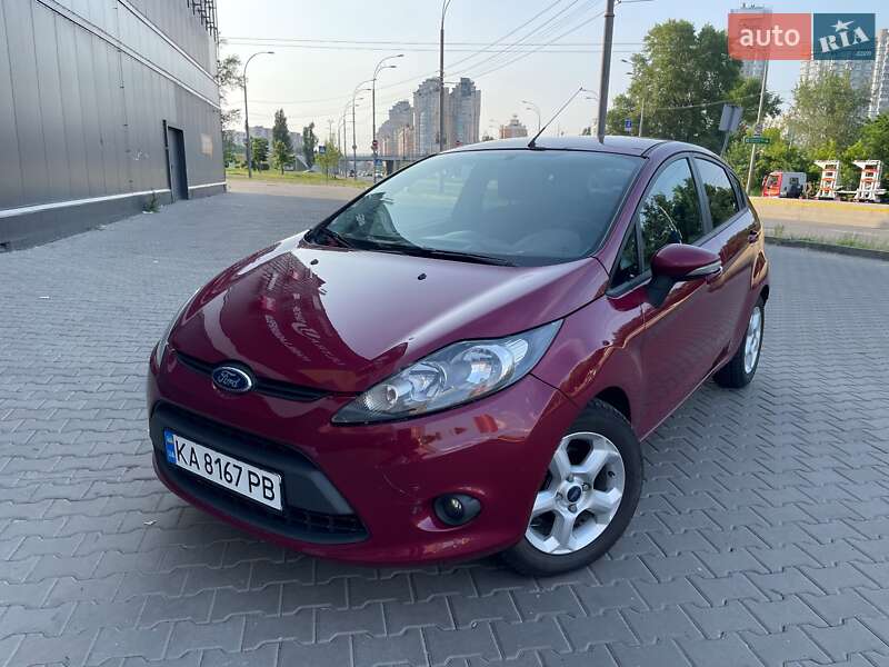 2010 ford fiesta