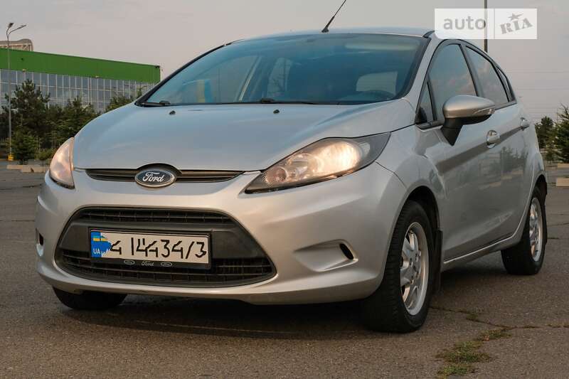 2010 ford fiesta
