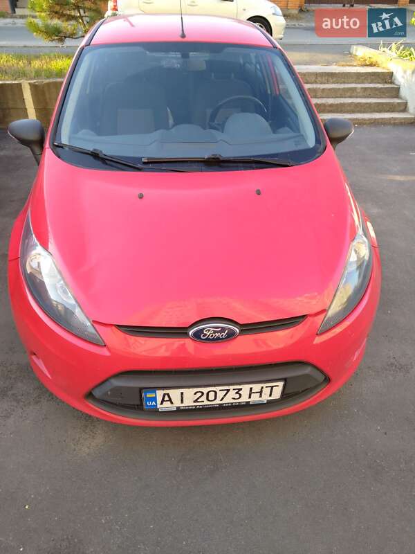 2010 ford fiesta