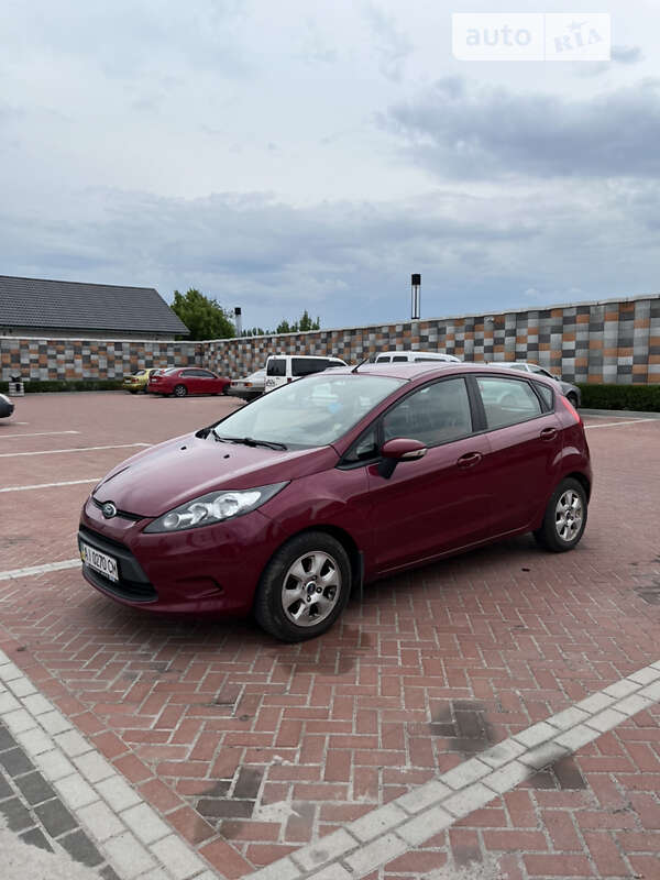 2010 ford fiesta