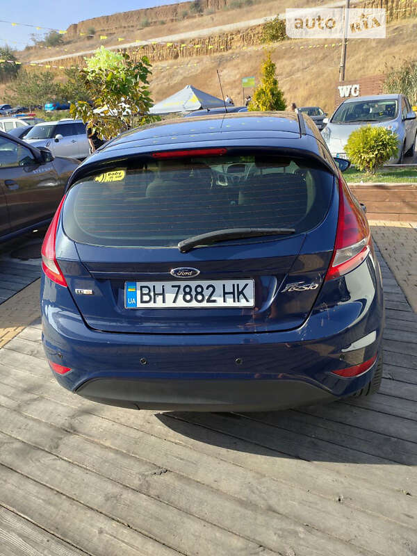 2010 ford fiesta