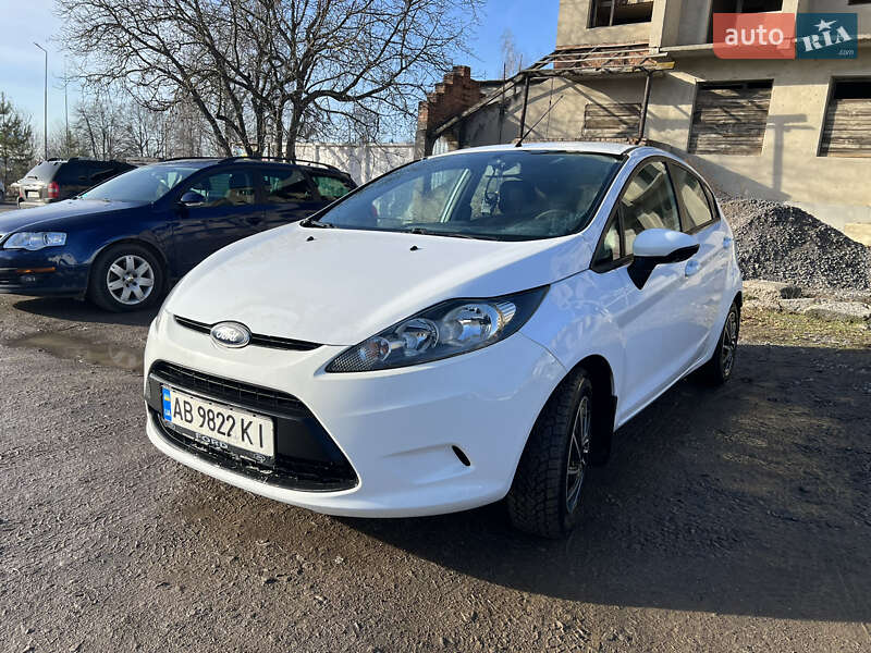 2010 ford fiesta