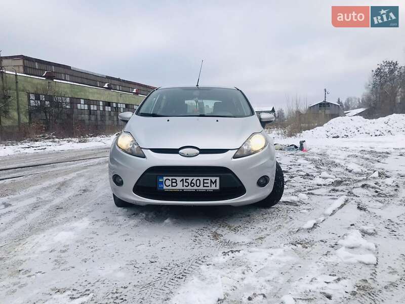 2010 ford fiesta
