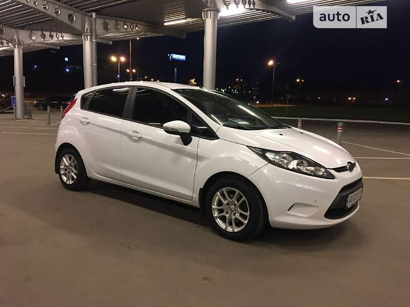 2011 ford fiesta