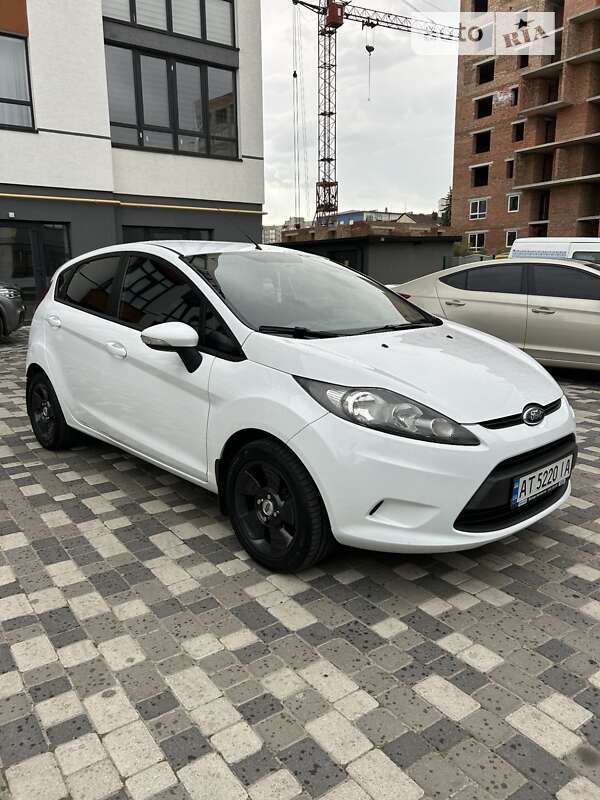 2011 ford fiesta