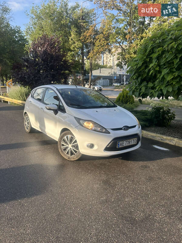 2011 ford fiesta