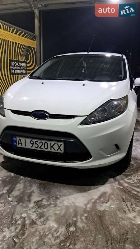 2011 ford fiesta